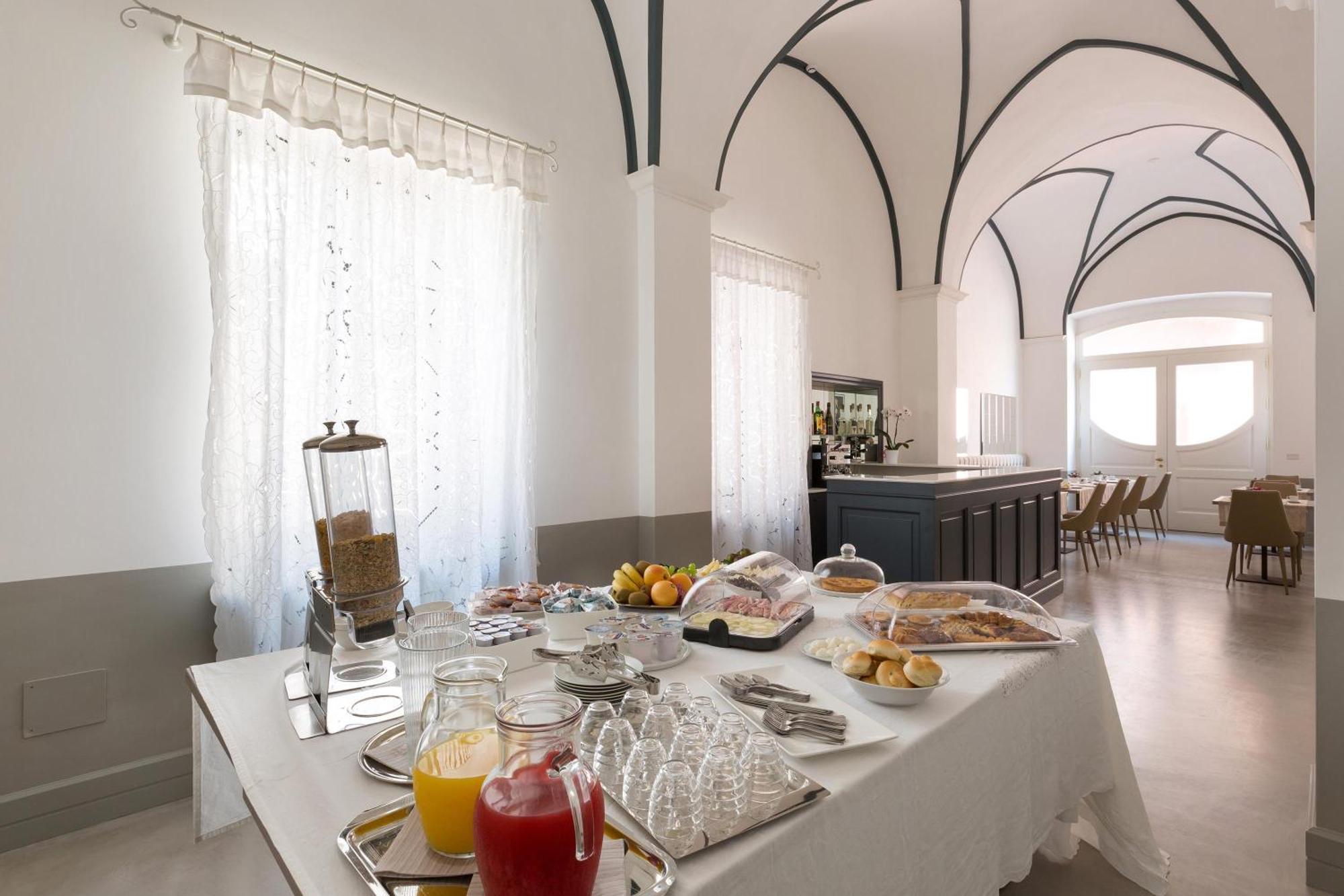 Bed and Breakfast Palazzo Fasti Казарано Экстерьер фото